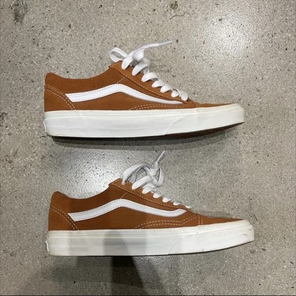 Old Skool Vans in Camel Suede - Picture 2 of 4